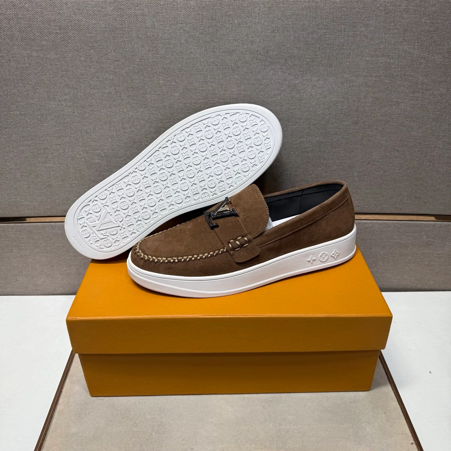 Men's men's shoes 💰pp442【LV～】men's casual shoes 2025z cabinet sales simultaneously 🔶Size: 38-44#️⃣ 🔷3 colors🔜The upper is made of multi-material splicing ➕Genuine leather lining, comfortable and breathable, sole: original comfortable and wear-resistant outsole, ⚠️real thing📱photographed🎬real thing is better📢📢📢